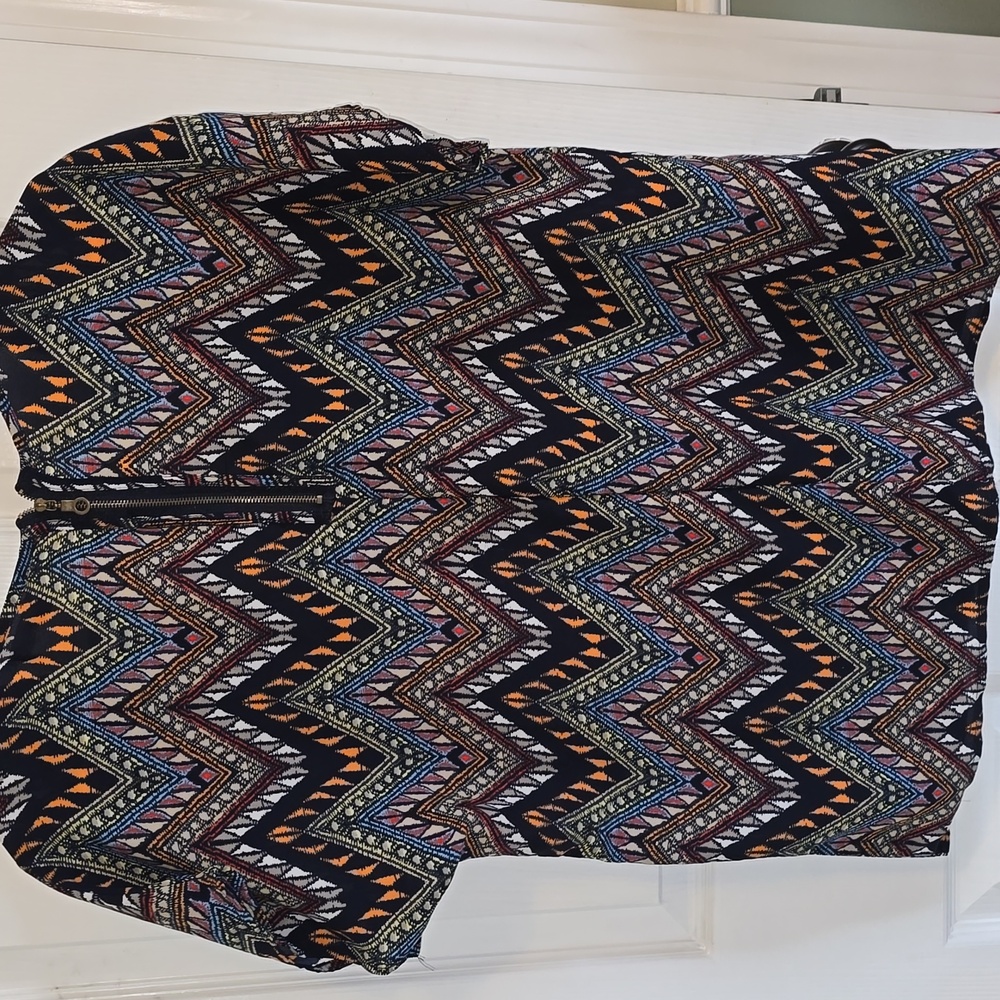 Violet Shell Top, Sz M - Picture 2 of 9